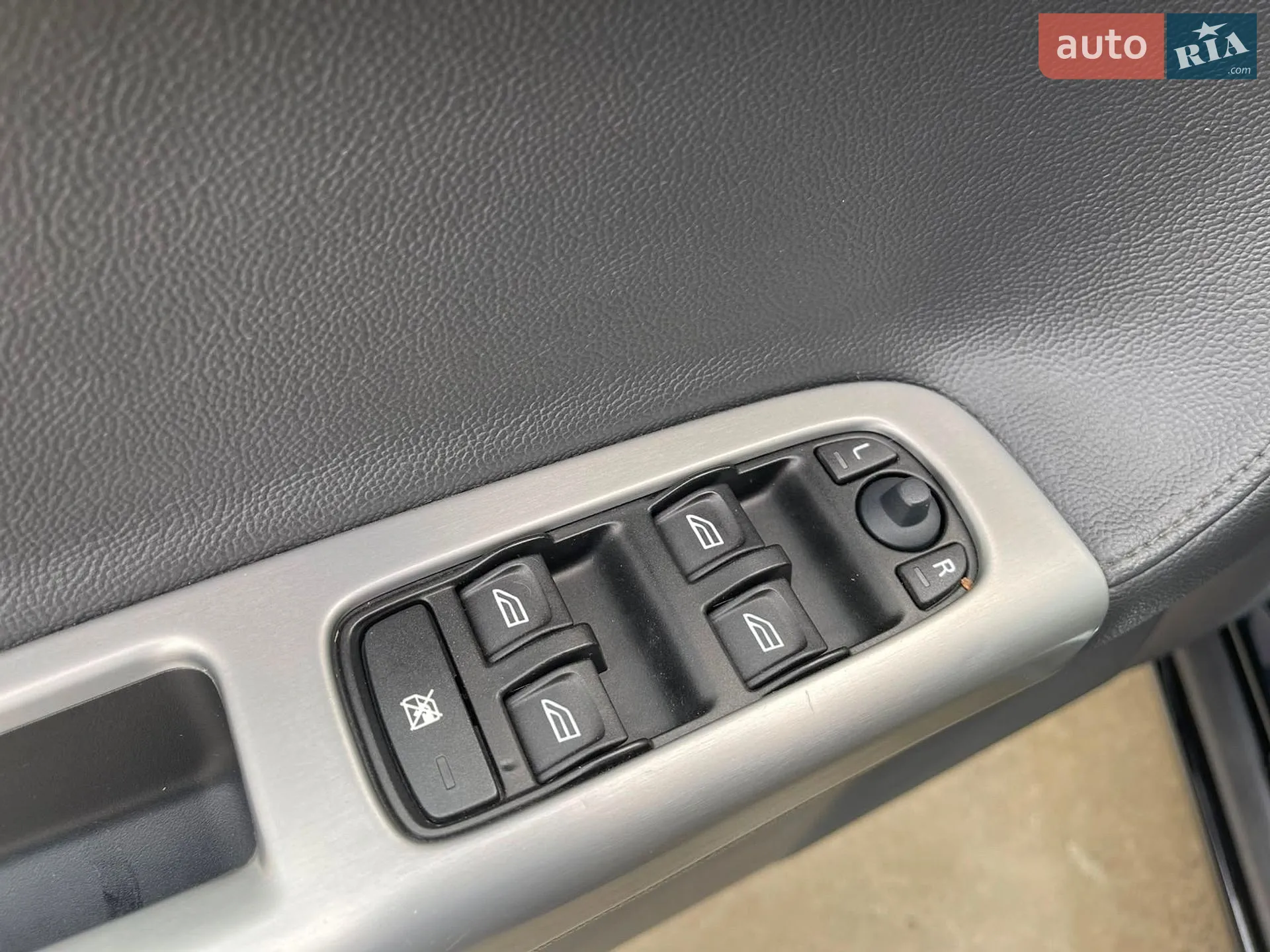 2010 Volvo V50 - мініатюра 32