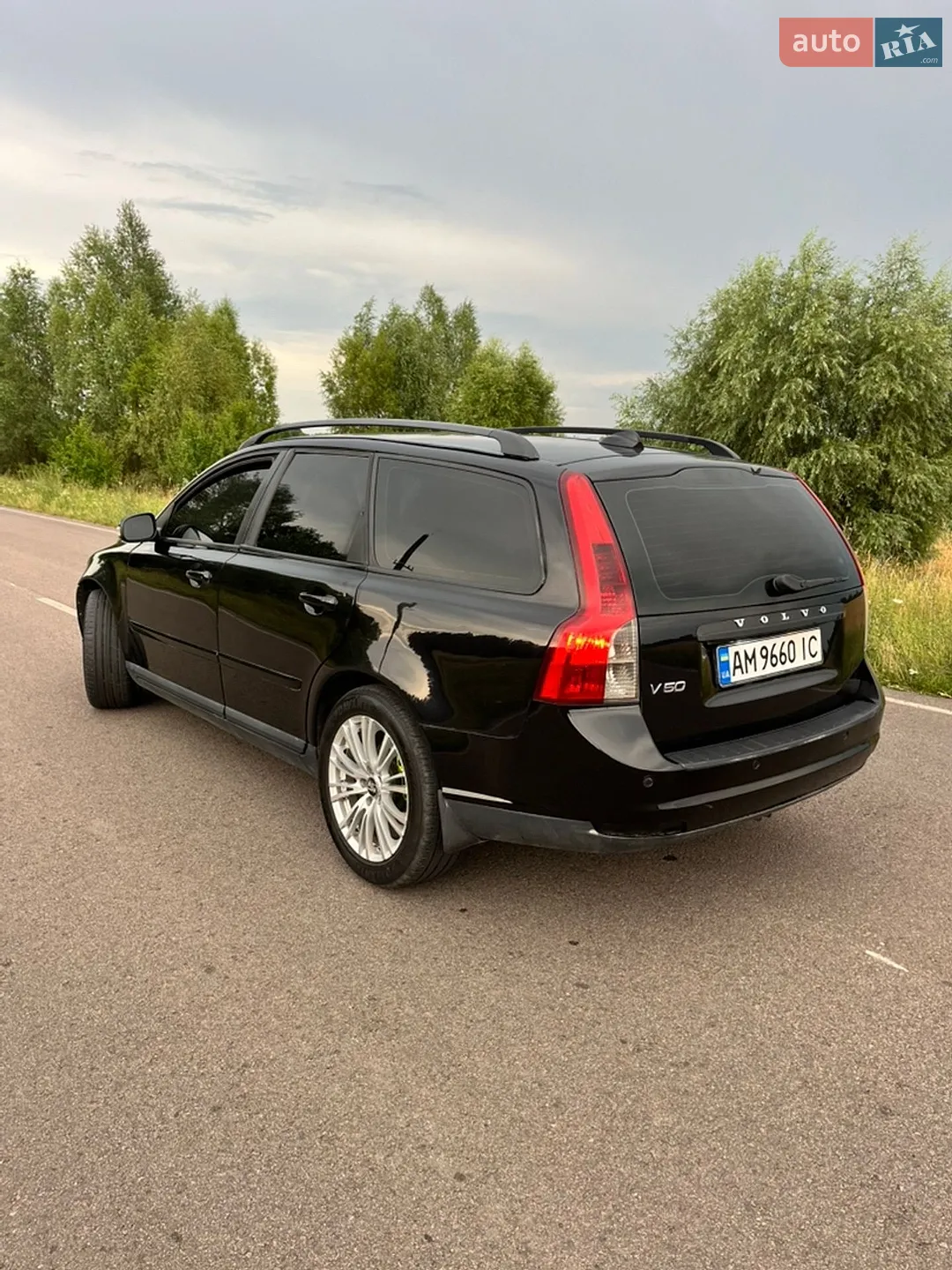 2010 Volvo V50 - мініатюра 5