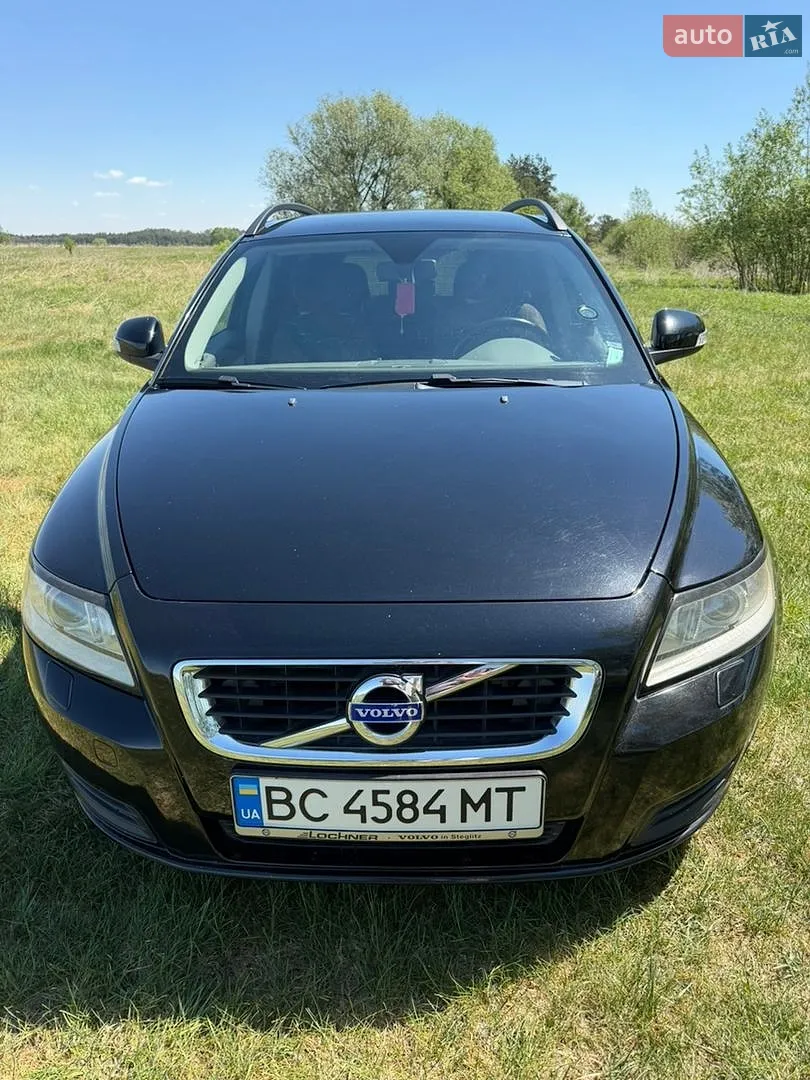 2010 Volvo V50 - фото 1