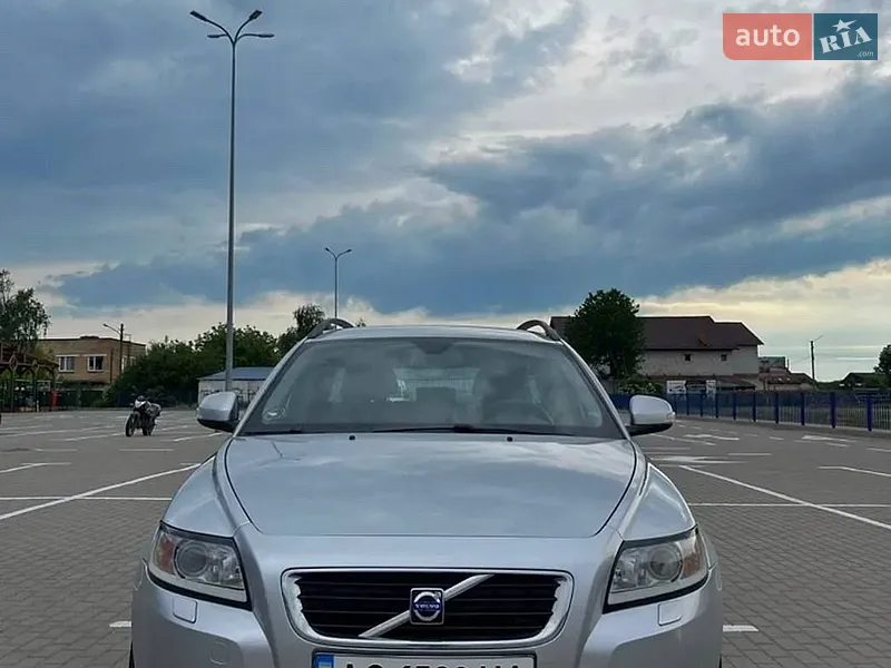 Volvo V50 2009