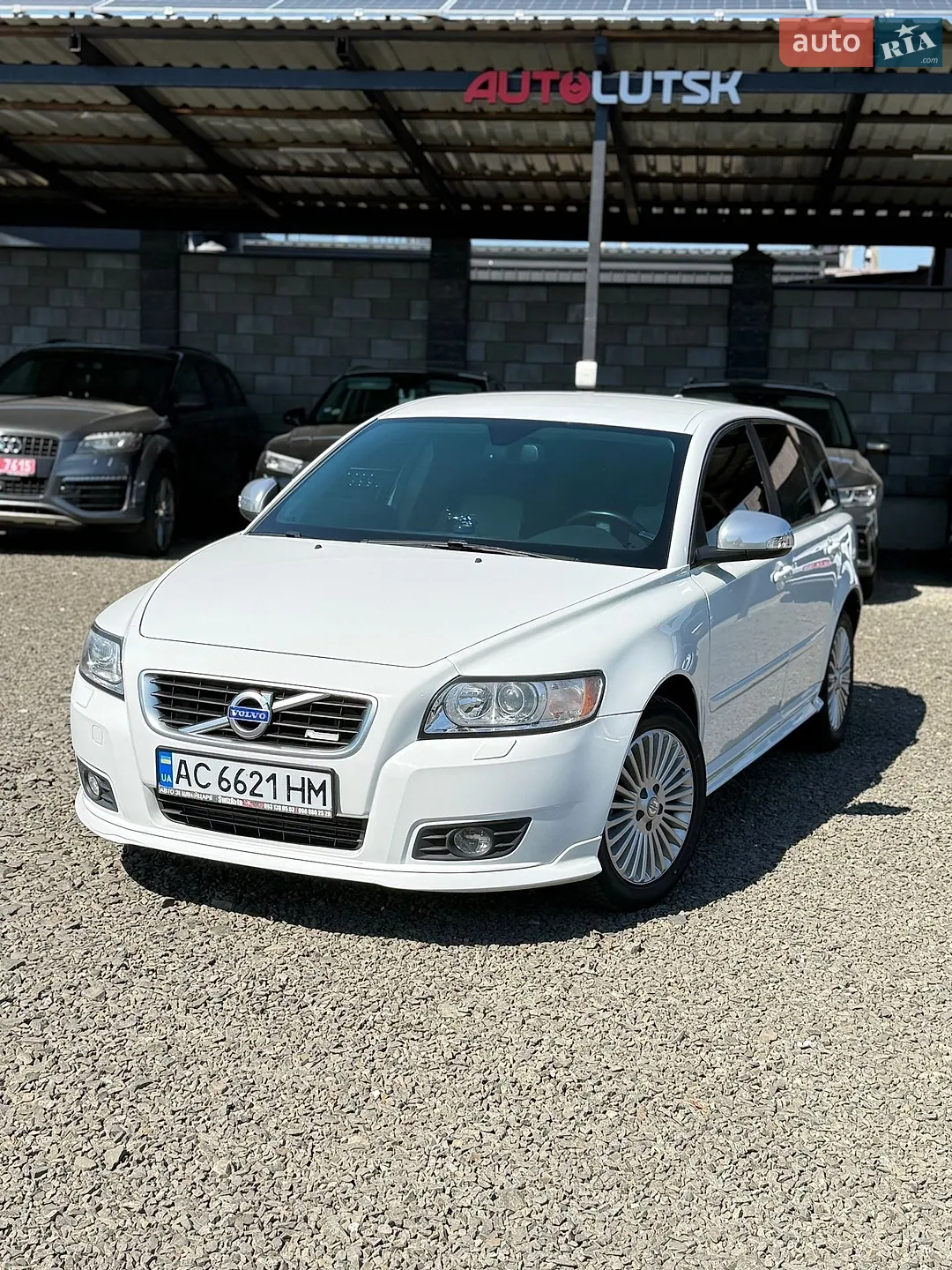 2011 Volvo V50 - мініатюра 2