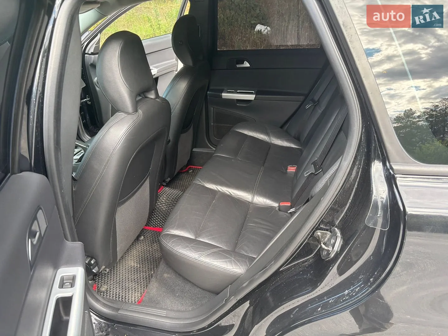 2011 Volvo V50 - мініатюра 11
