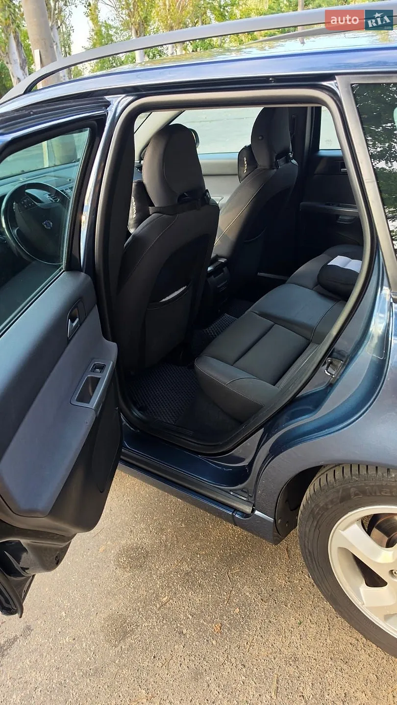 2011 Volvo V50 - мініатюра 8