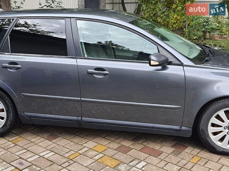 Универсал Volvo V50 2005 в Львове