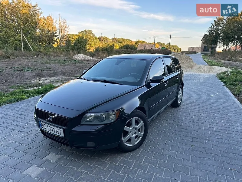Volvo V50