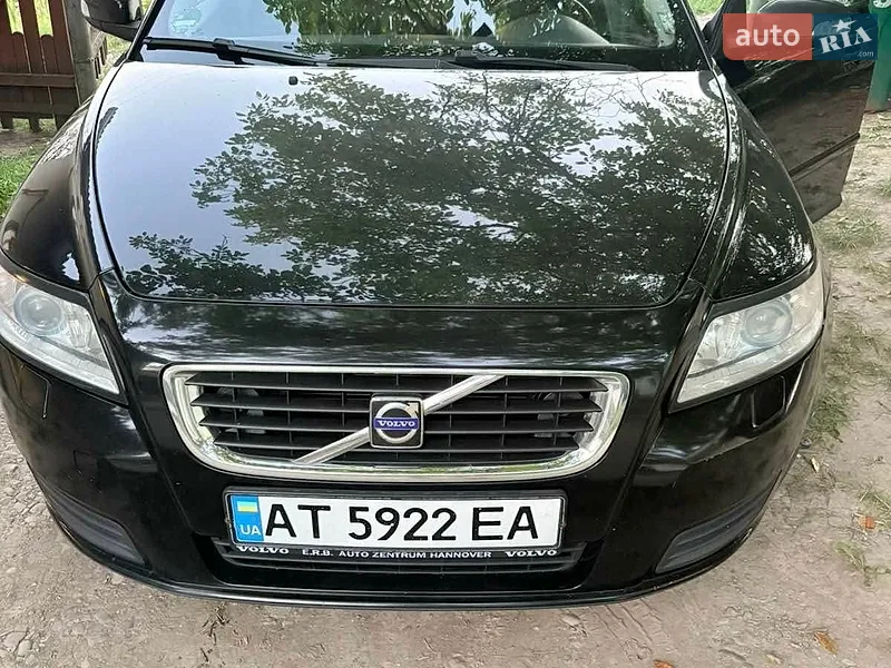 Volvo V50