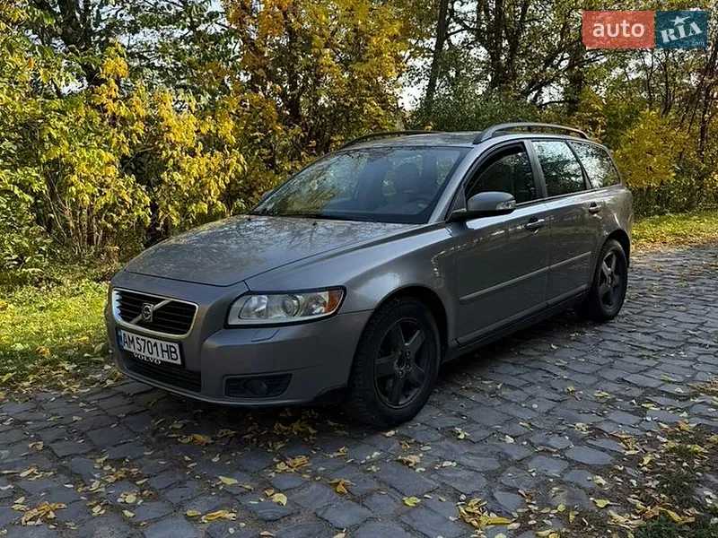 Volvo V50