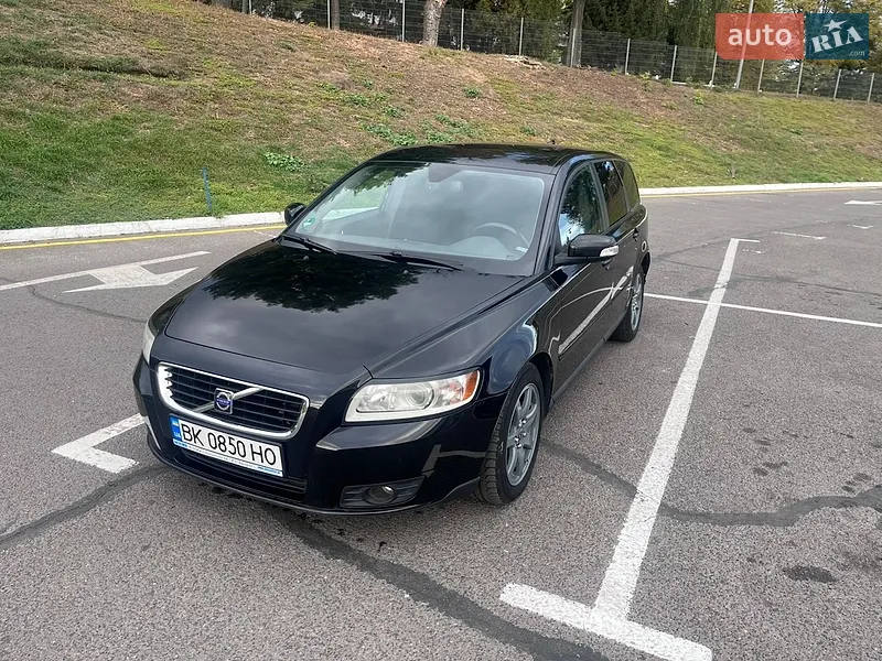 Volvo V50