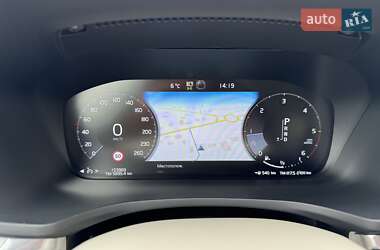 Универсал Volvo V60 Cross Country 2020 в 