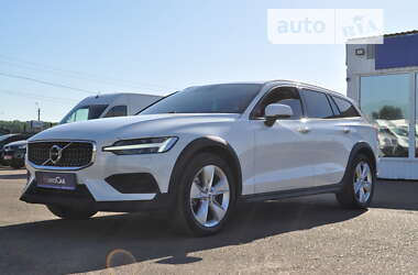 Универсал Volvo V60 Cross Country 2019 в Киеве