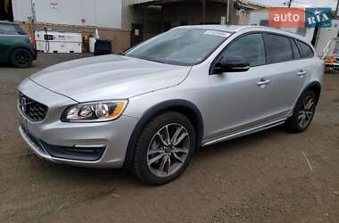 Volvo V60 Cross Country 2015