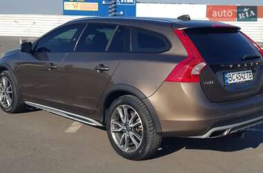 Универсал Volvo V60 Cross Country 2015 в Городке