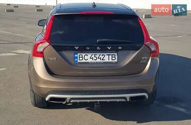 Универсал Volvo V60 Cross Country 2015 в Городке