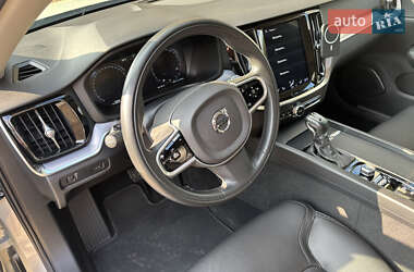 Универсал Volvo V60 Cross Country 2019 в 