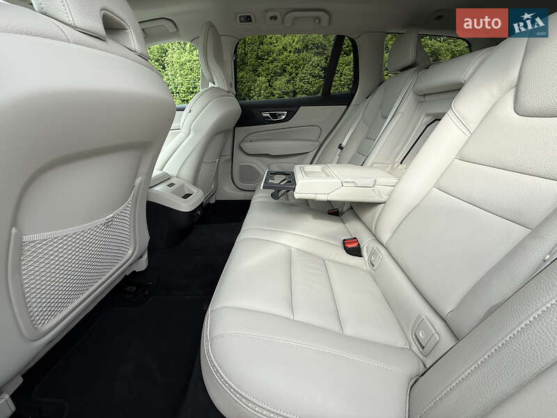 Универсал Volvo V60 Cross Country 2019 в Виннице