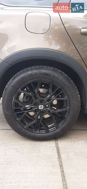 Універсал Volvo V60 Cross Country 2017 в Шептицькому фото 37 Універсал Volvo V60 Cross Country 2017 в Шептицькому