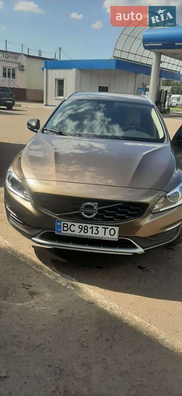 Універсал Volvo V60 Cross Country 2017 в Шептицькому фото 10 Універсал Volvo V60 Cross Country 2017 в Шептицькому