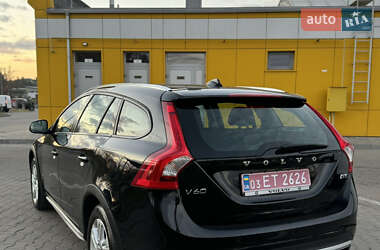 Универсал Volvo V60 Cross Country 2017 в 