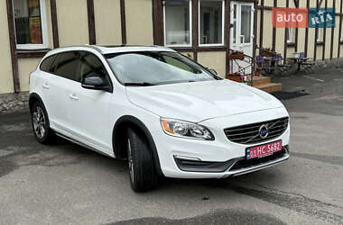 Универсал Volvo V60 Cross Country 2016 в 