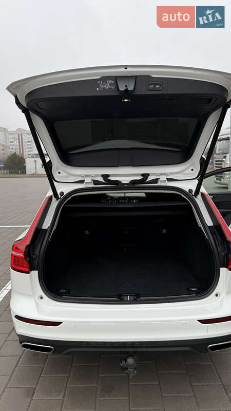 Універсал Volvo V60 Cross Country 2020 в Черкасах