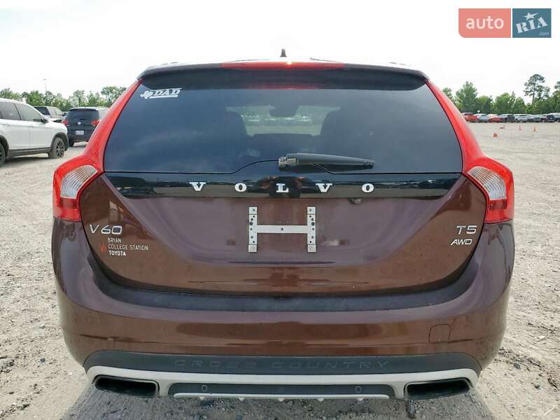 Универсал Volvo V60 Cross Country 2018 в Львове