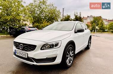 Універсал Volvo V60 Cross Country 2017 в Києві
