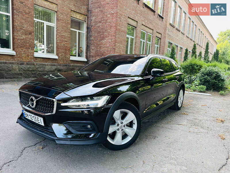 Универсал Volvo V60 Cross Country 2019 в 