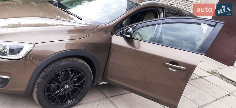 Універсал Volvo V60 Cross Country 2017 в Шептицькому фото 18 Універсал Volvo V60 Cross Country 2017 в Шептицькому
