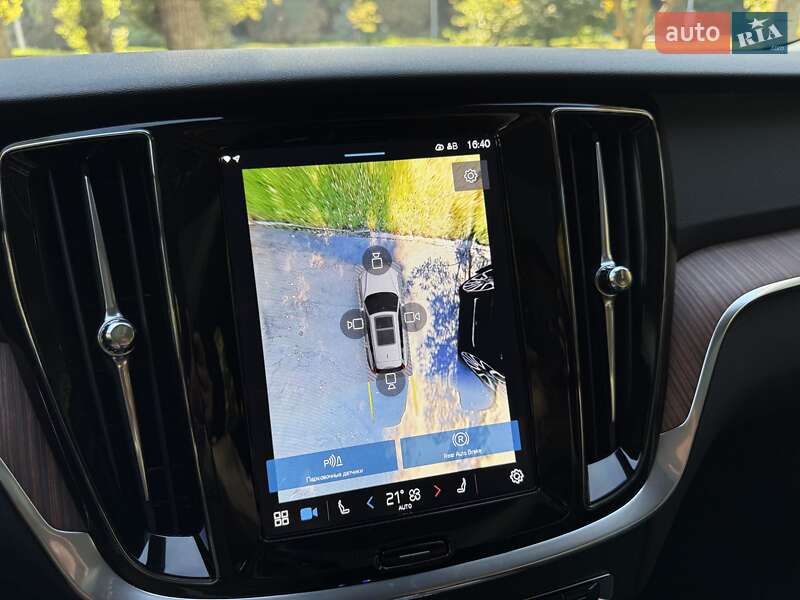 Универсал Volvo V60 Cross Country 2024 в Киеве
