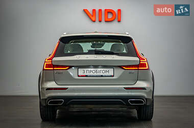 Универсал Volvo V60 Cross Country 2020 в 