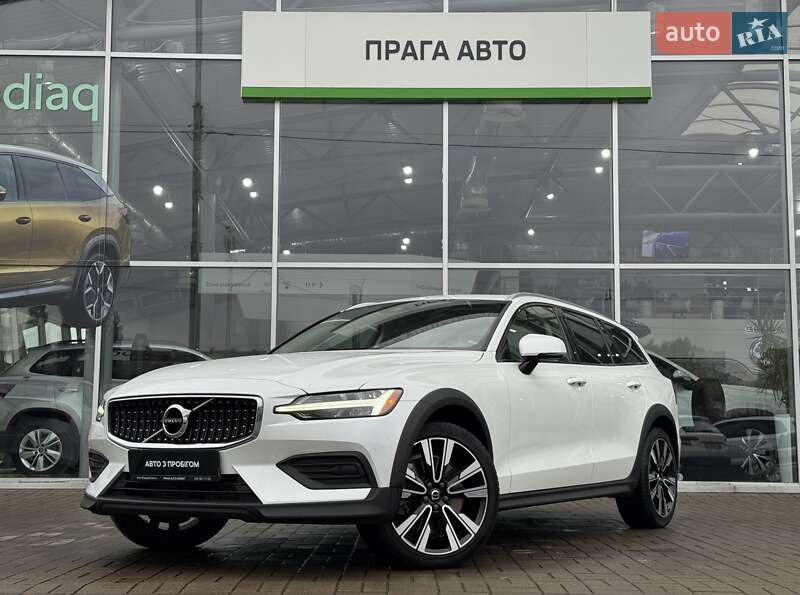 Универсал Volvo V60 Cross Country 2020 в Киеве фото 3 Универсал Volvo V60 Cross Country 2020 в Киеве
