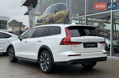 Универсал Volvo V60 Cross Country 2020 в 
