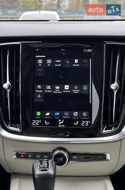 Универсал Volvo V60 Cross Country 2020 в 