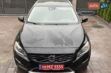 Универсал Volvo V60 Cross Country 2015 в 