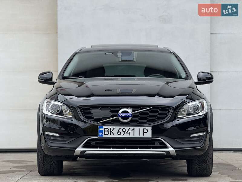 Универсал Volvo V60 Cross Country 2018 в Сарнах фото 30 Универсал Volvo V60 Cross Country 2018 в Сарнах