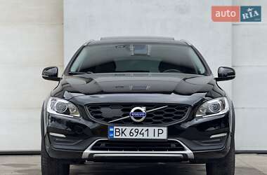 Універсал Volvo V60 Cross Country 2018 в 