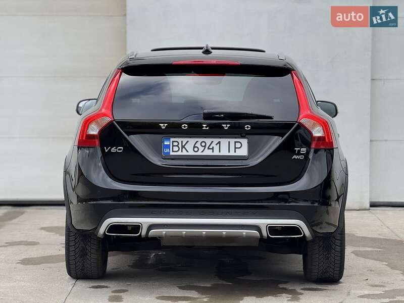 Универсал Volvo V60 Cross Country 2018 в Сарнах фото 36 Универсал Volvo V60 Cross Country 2018 в Сарнах