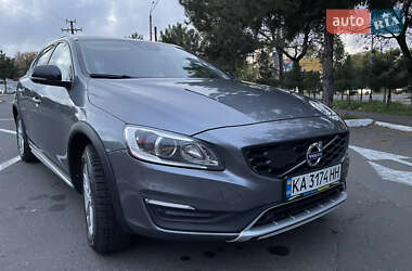 Универсал Volvo V60 Cross Country 2017 в Одессе Универсал Volvo V60 Cross Country 2017 в Одессе