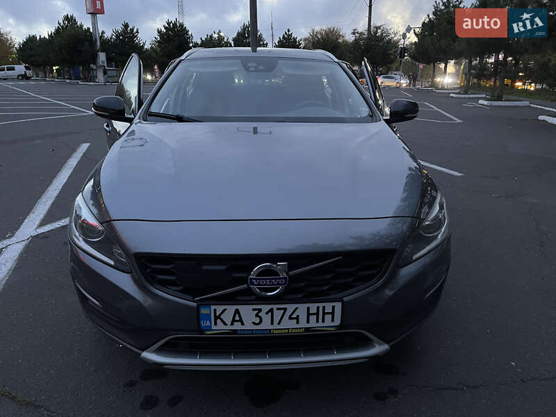 Универсал Volvo V60 Cross Country 2017 в Одессе фото 13 Универсал Volvo V60 Cross Country 2017 в Одессе