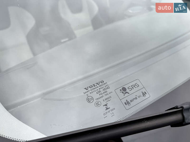 Универсал Volvo V60 Cross Country 2016 в Киеве