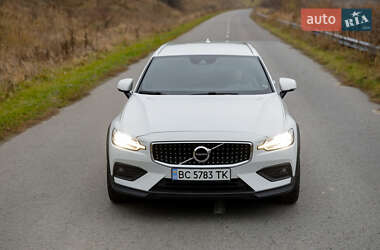 Універсал Volvo V60 Cross Country 2019 в Львові