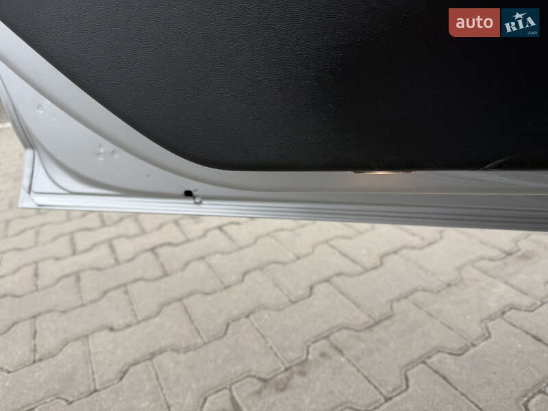 Універсал Volvo V60 Cross Country 2017 в Києві фото 45 Універсал Volvo V60 Cross Country 2017 в Києві