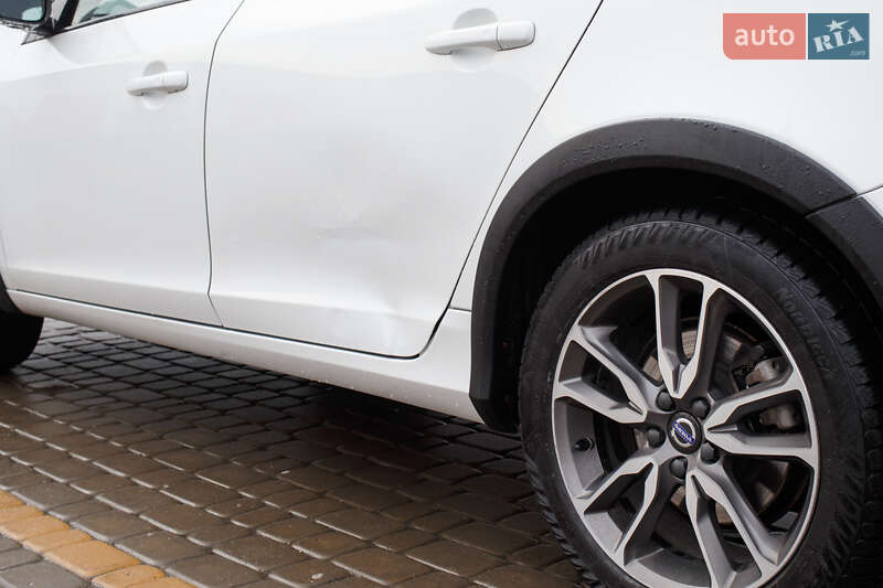 Универсал Volvo V60 Cross Country 2016 в Львове
