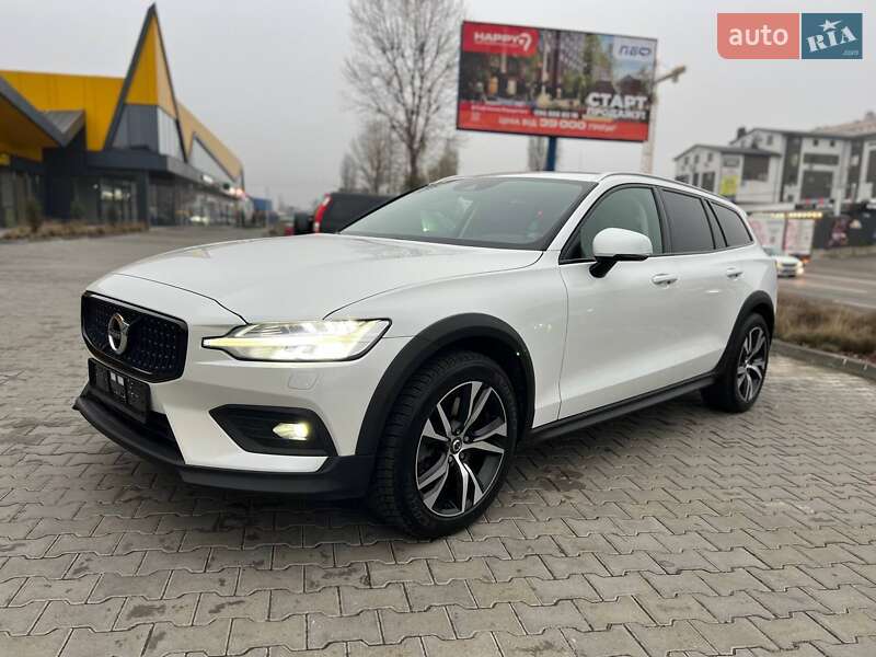 Volvo V60 Cross Country 2021 Volvo V60 Cross Country 2021