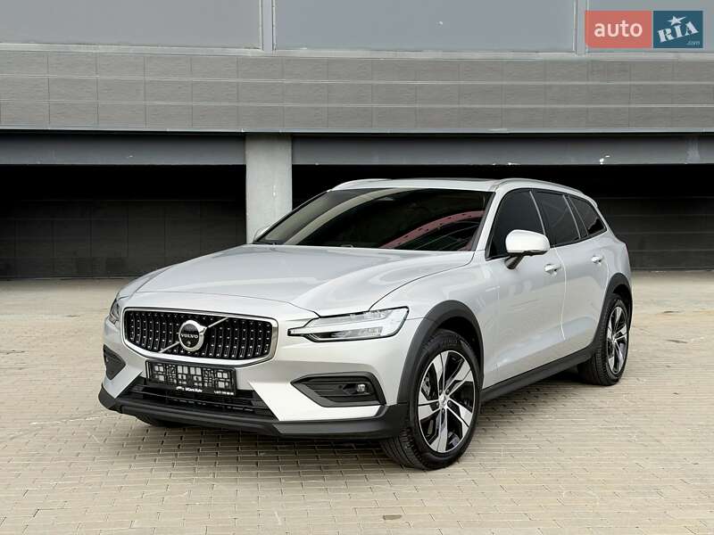 Volvo V60 Cross Country 2024 Volvo V60 Cross Country 2024