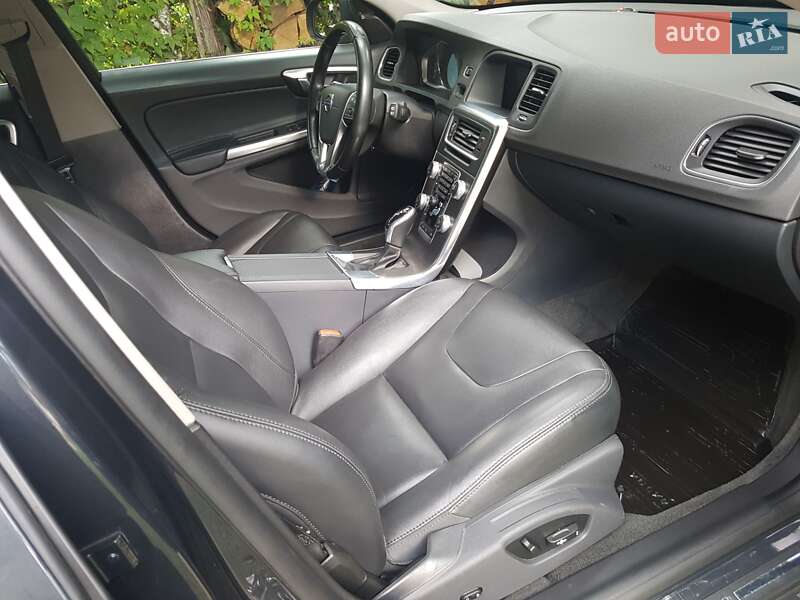 Универсал Volvo V60 2014 в Ужгороде