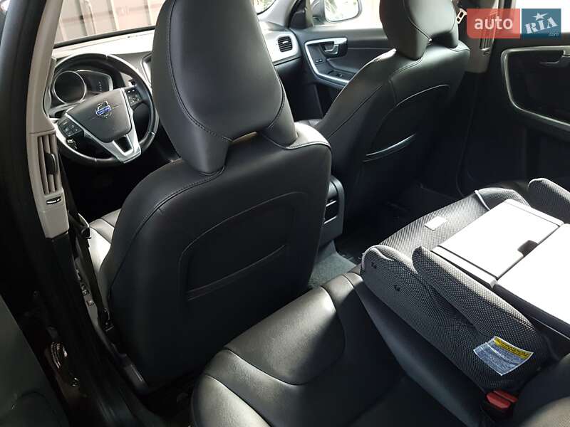 Универсал Volvo V60 2014 в Ужгороде