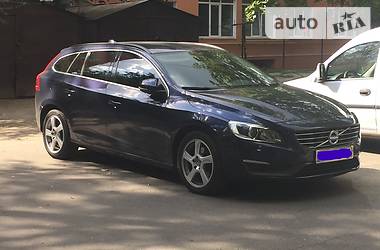 Универсал Volvo V60 2014 в Николаеве