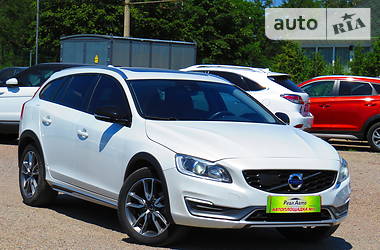 Позашляховик / Кросовер Volvo V60 2016 в Кропивницькому