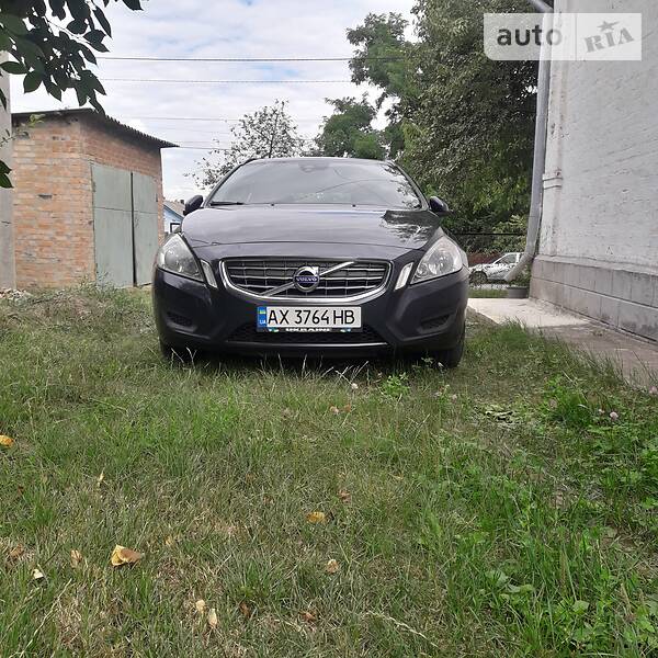 Універсал Volvo V60 2011 в Тернополі